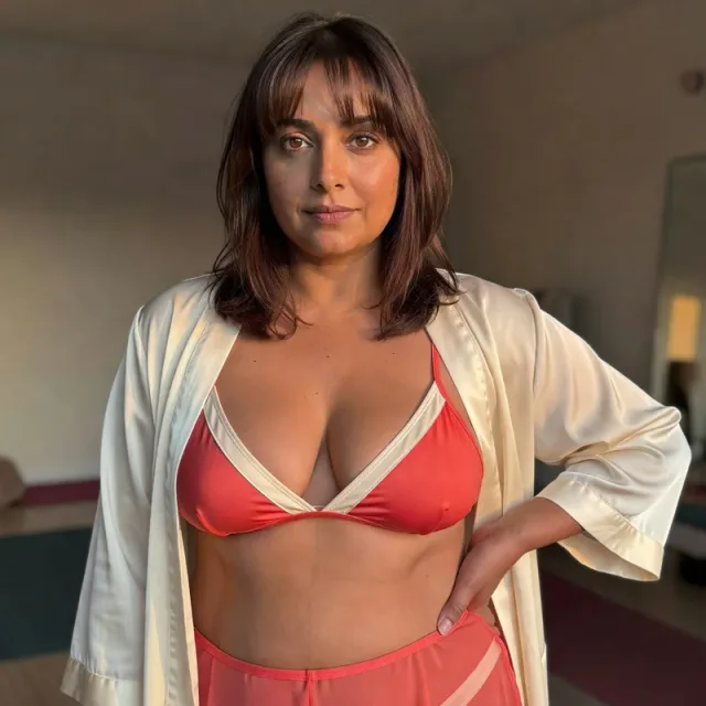 Lena T.